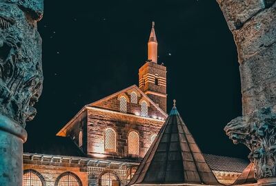 Uçaklı Butik Diyarbakır Mardin Midyat Turu