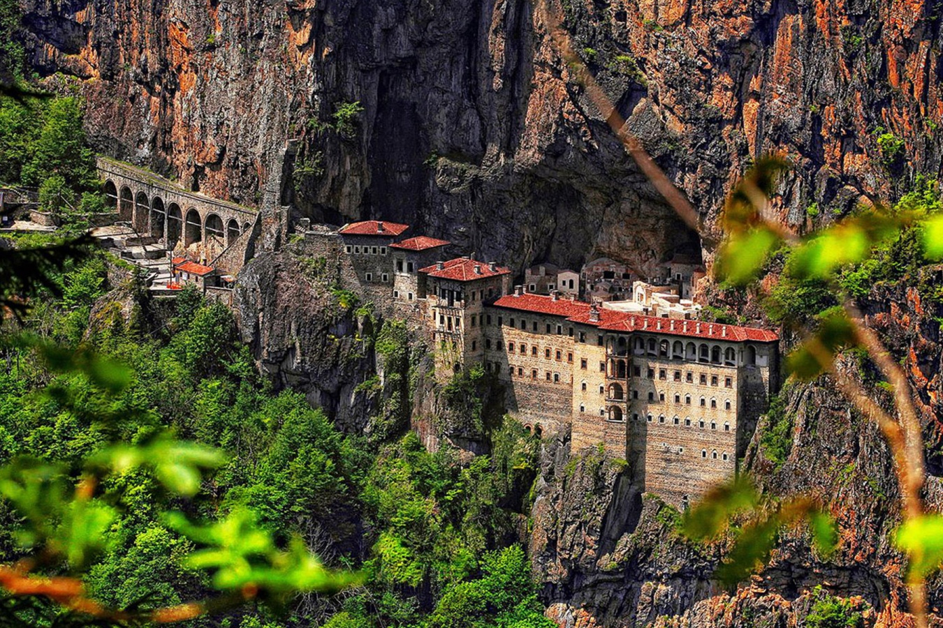 Uçaklı Premium Karadeniz Yayla Konaklamalı 5Gece 6Gün